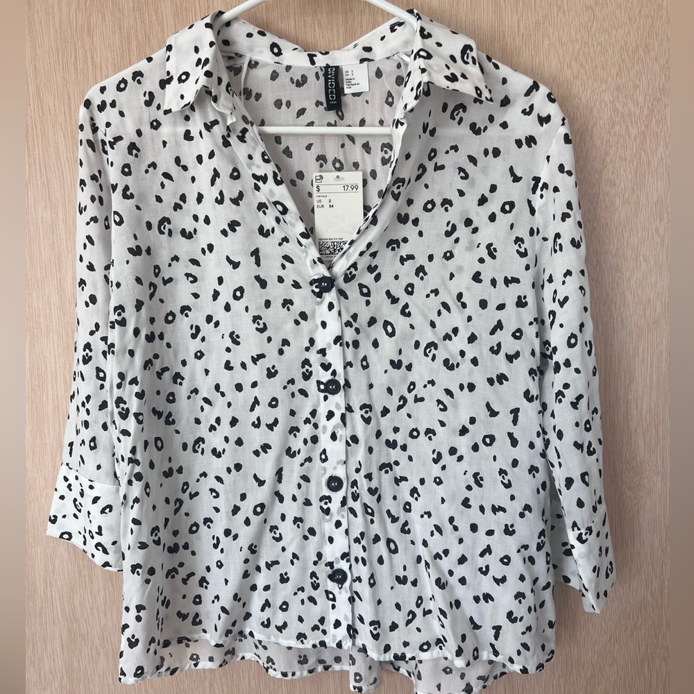 H&M button up blouse